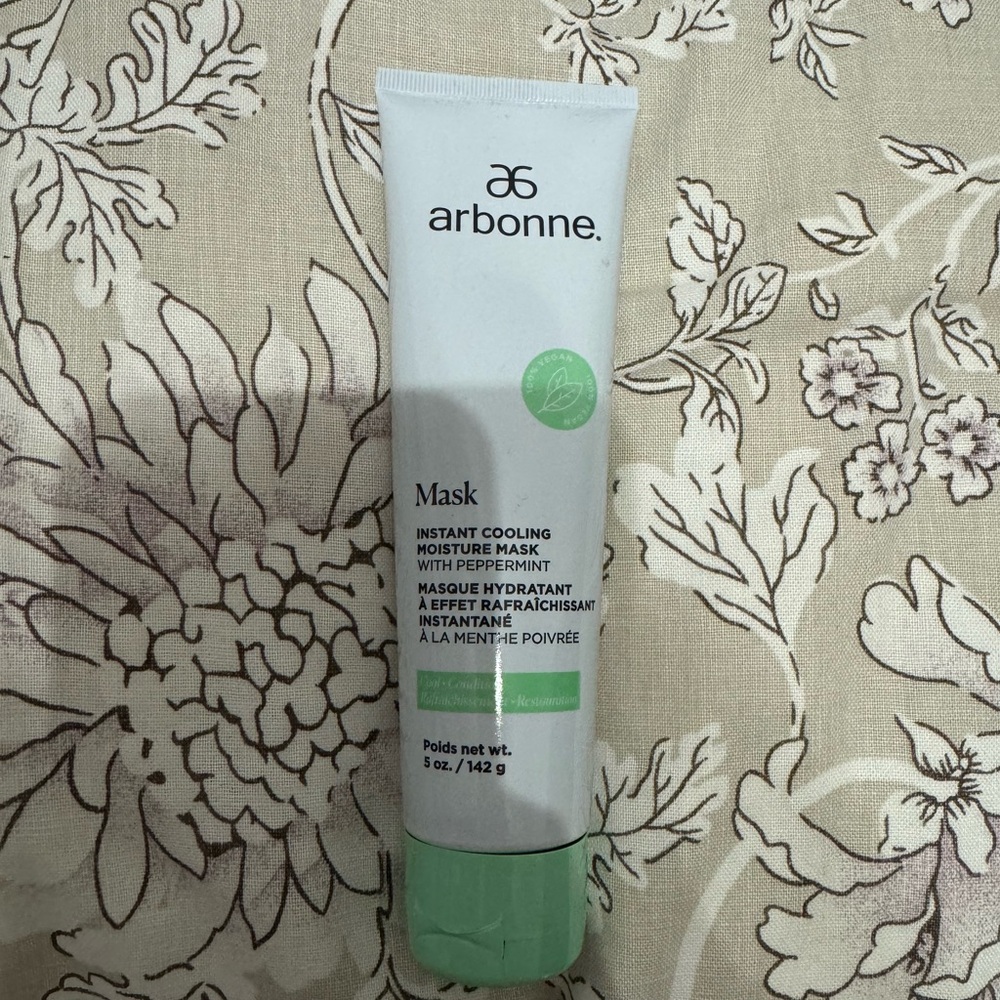 Arbonne cooling moisturizer mask
